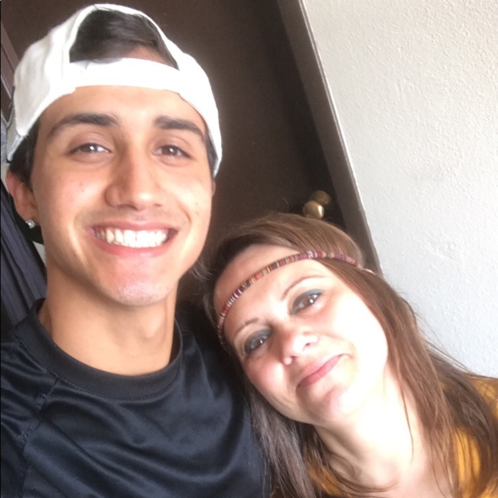 Meet your Posher, Alex